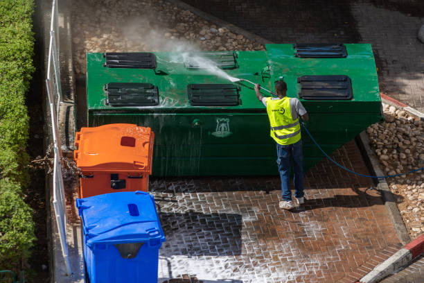 Best Garage Pressure Washing  in Johnston, IA